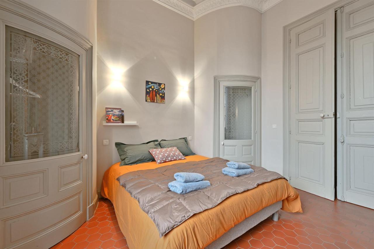 Le Vieux Sextier - Ac Clim - Lumineux - Wifi - Hypercentre Apartment Avignon Luaran gambar